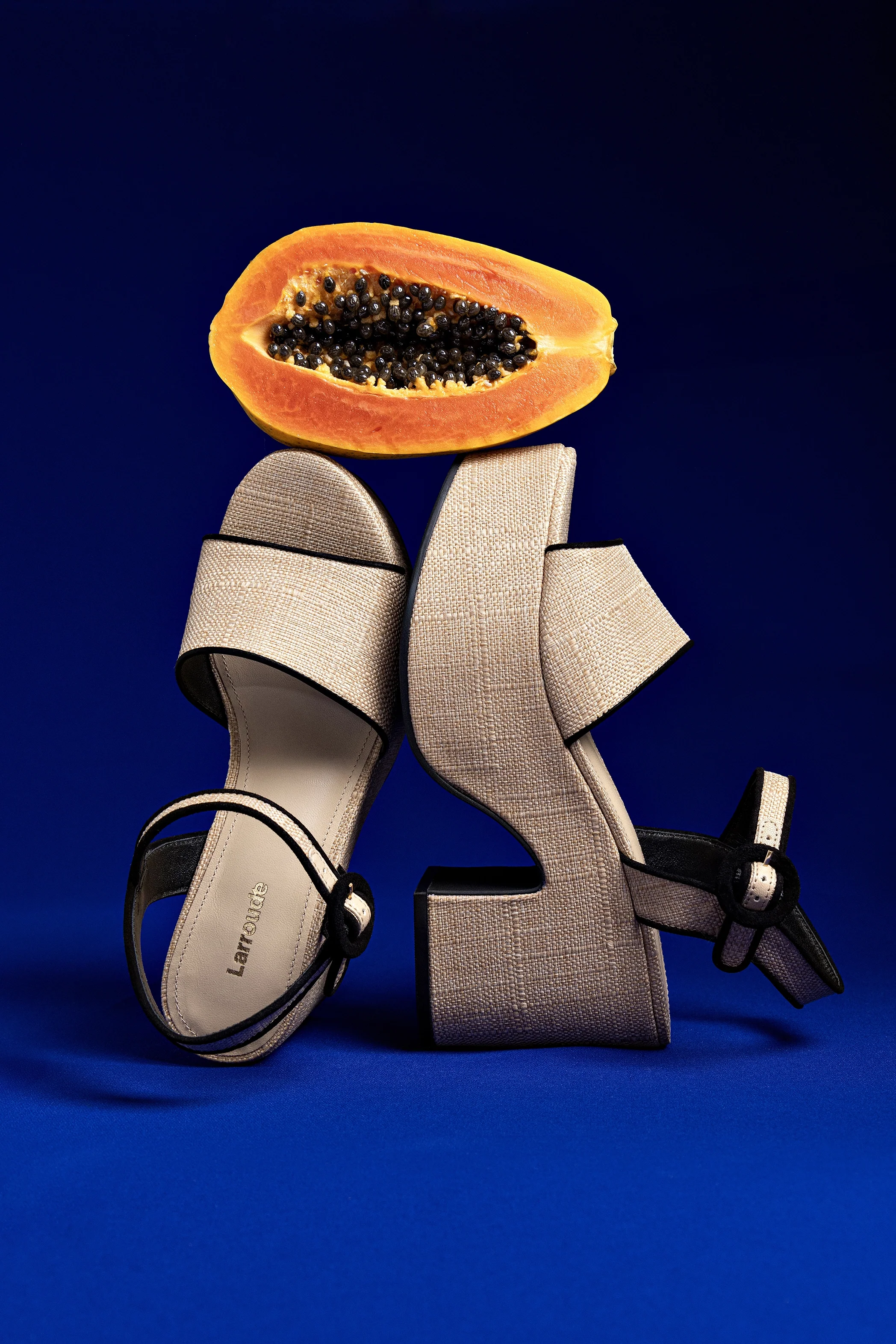 Miso Sandal In Beige Raffia and Black Trimming - Image 2