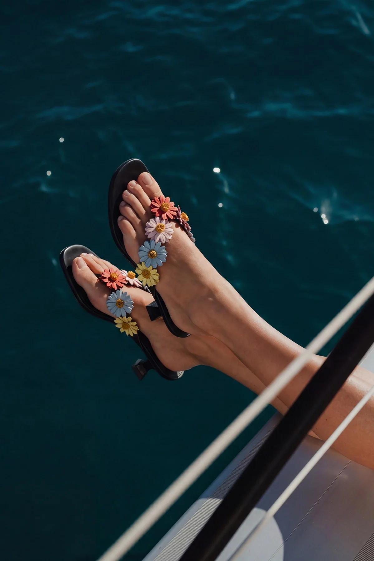 Fiore Thong Sandal Black Leather - Image 2