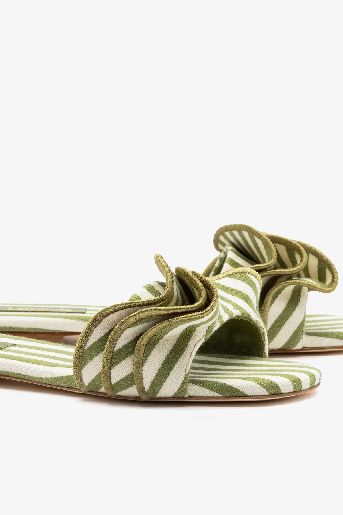 Ivy Ruffle Flat Seaweed Striped Canva - Image 4