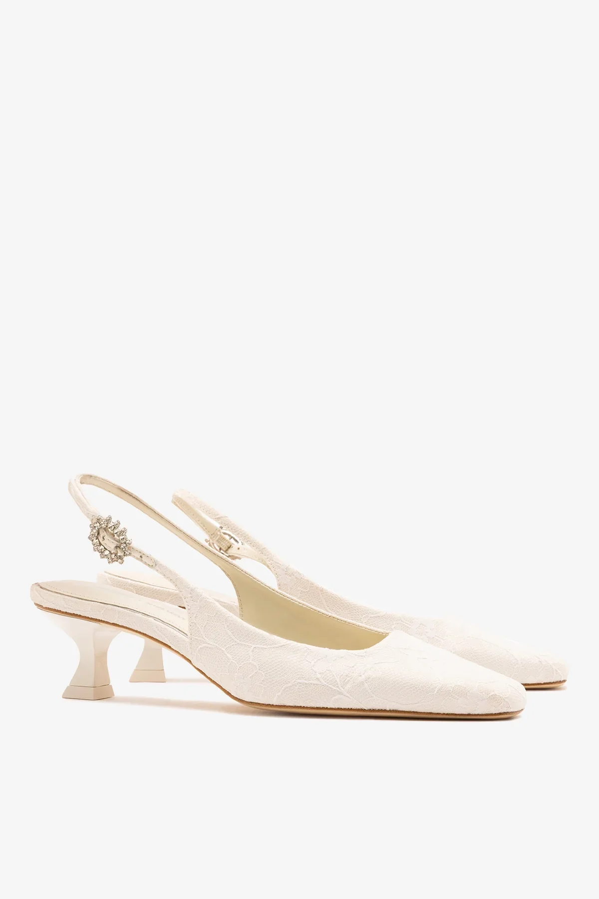Larroudé x Markarian: Amal Pump White Lace - Image 3