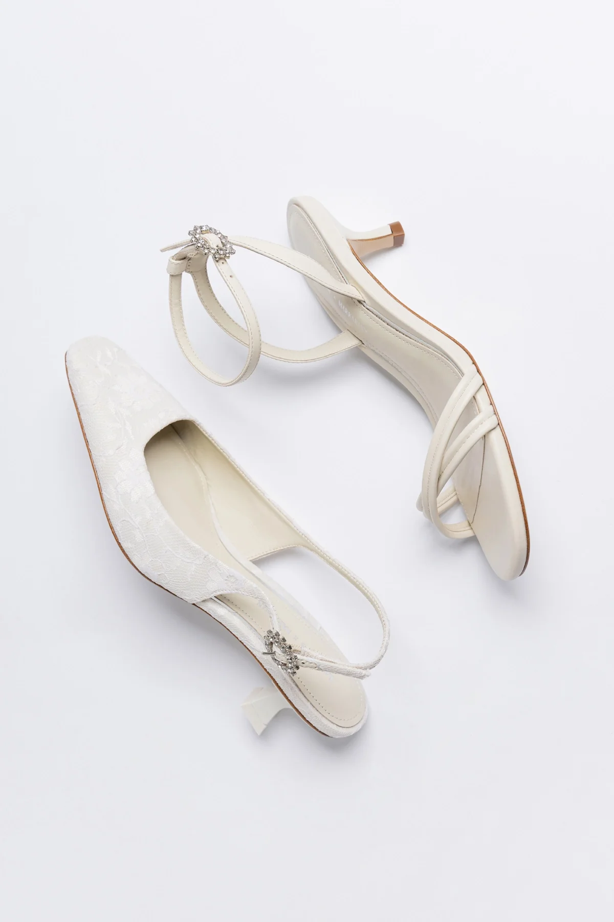 Larroudé x Markarian: Amal Pump White Lace - Image 6