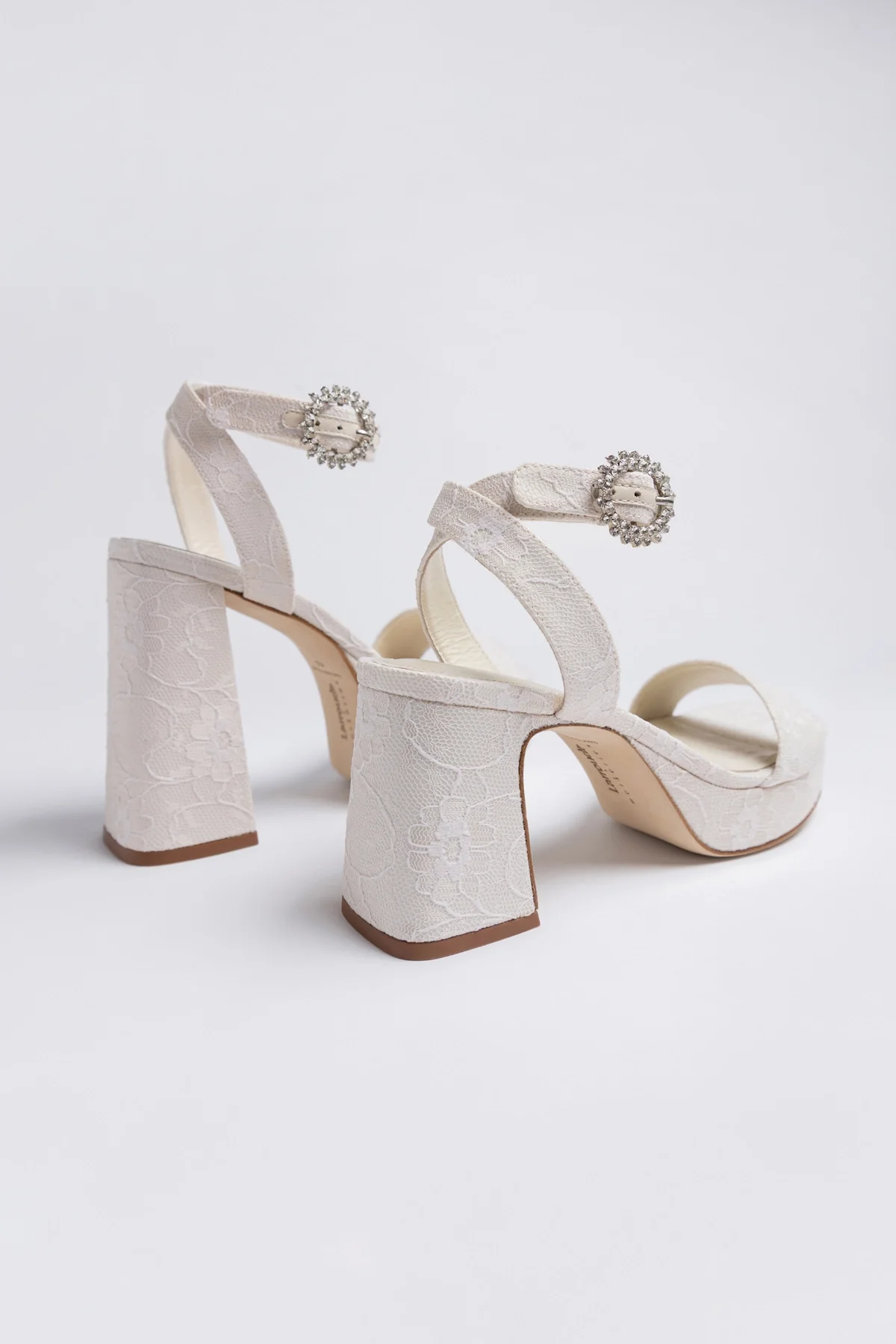 Larroudé x Markarian: Dolly Low Sandal White Lace - Image 6