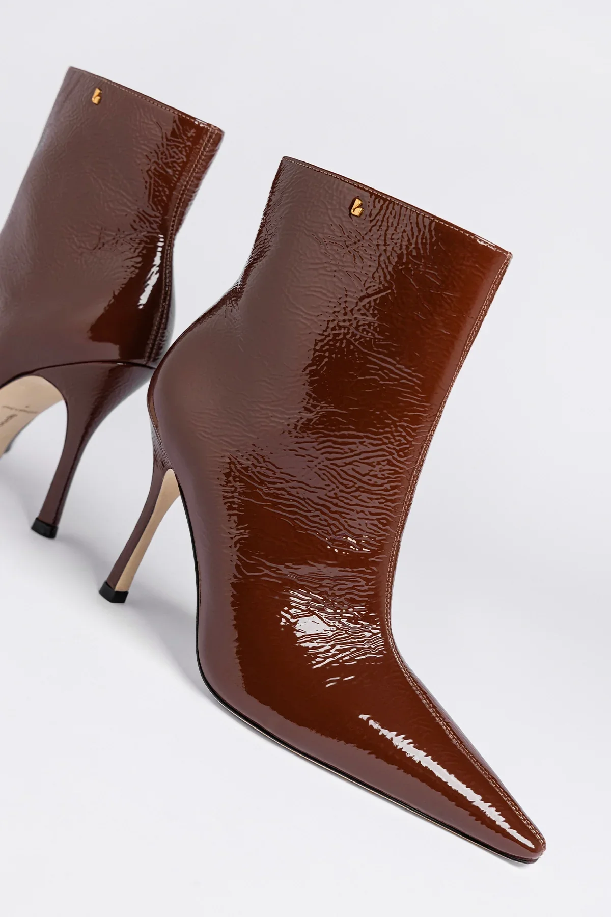 Mini Carine Boot Oak Patent Leather - Image 4